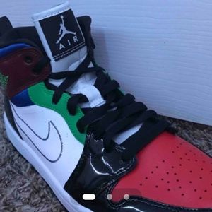 Wmns Air Jordan 1 Mid SE 'Multi-Color'